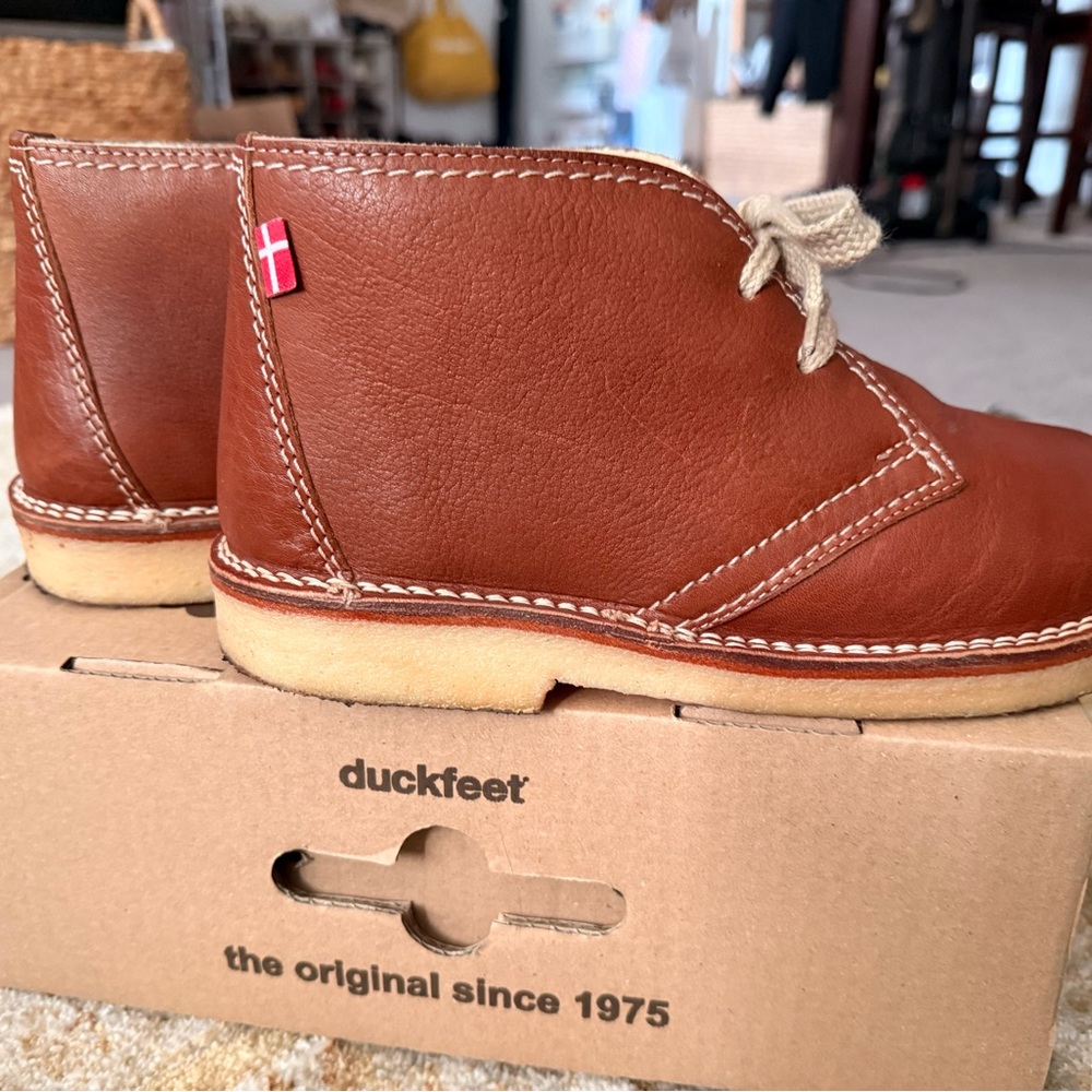 Classic Brown Leather Ankle Boots - Picture 4 of 8